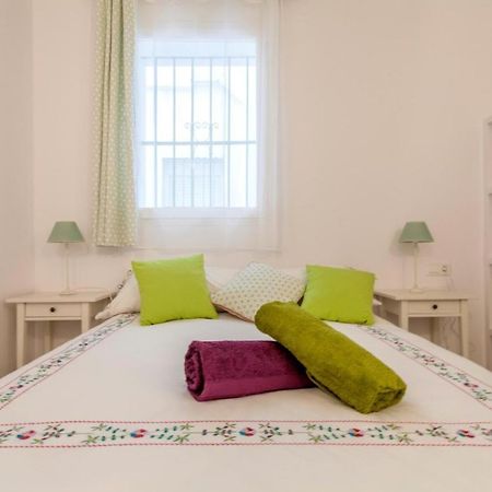Wish Suite Pureza De Triana Sevilla Экстерьер фото